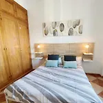 3br Center - Ideal Groups - 6 Pax