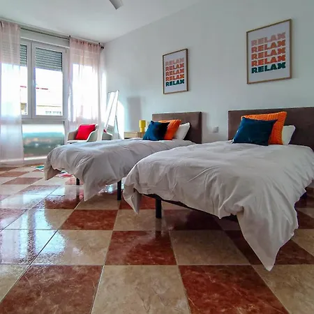 3br Center - Ideal Groups - 6 Pax *