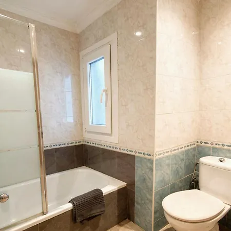 3br Center - Ideal Groups - 6 Pax شقة *