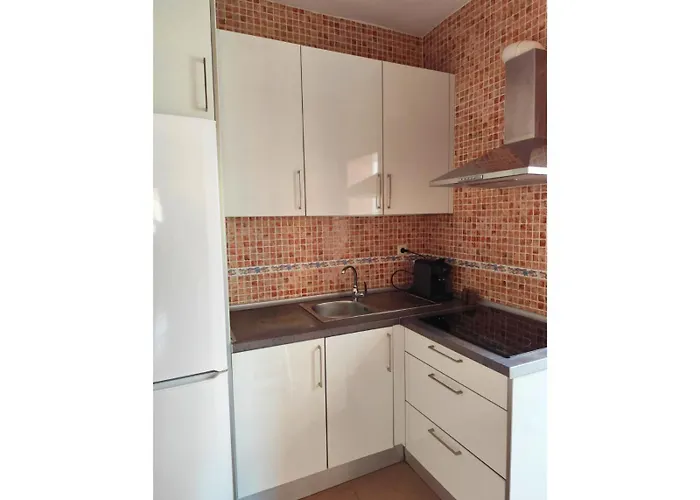 Spacious & Bright In Málaga