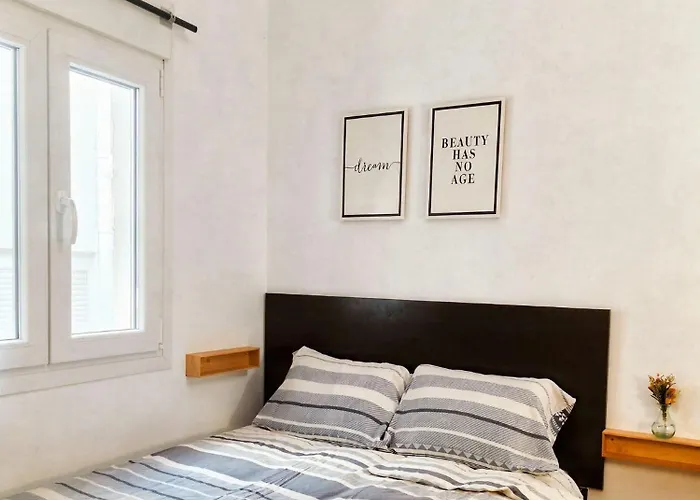 Spacious & Bright In Apartman *